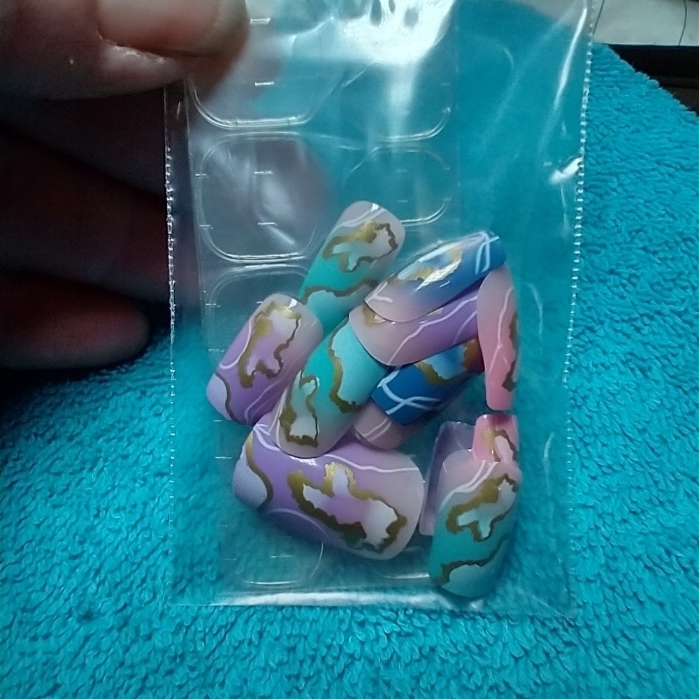 Press on nails gold blue pink purple aqua colorful set - Picture 2 of 2